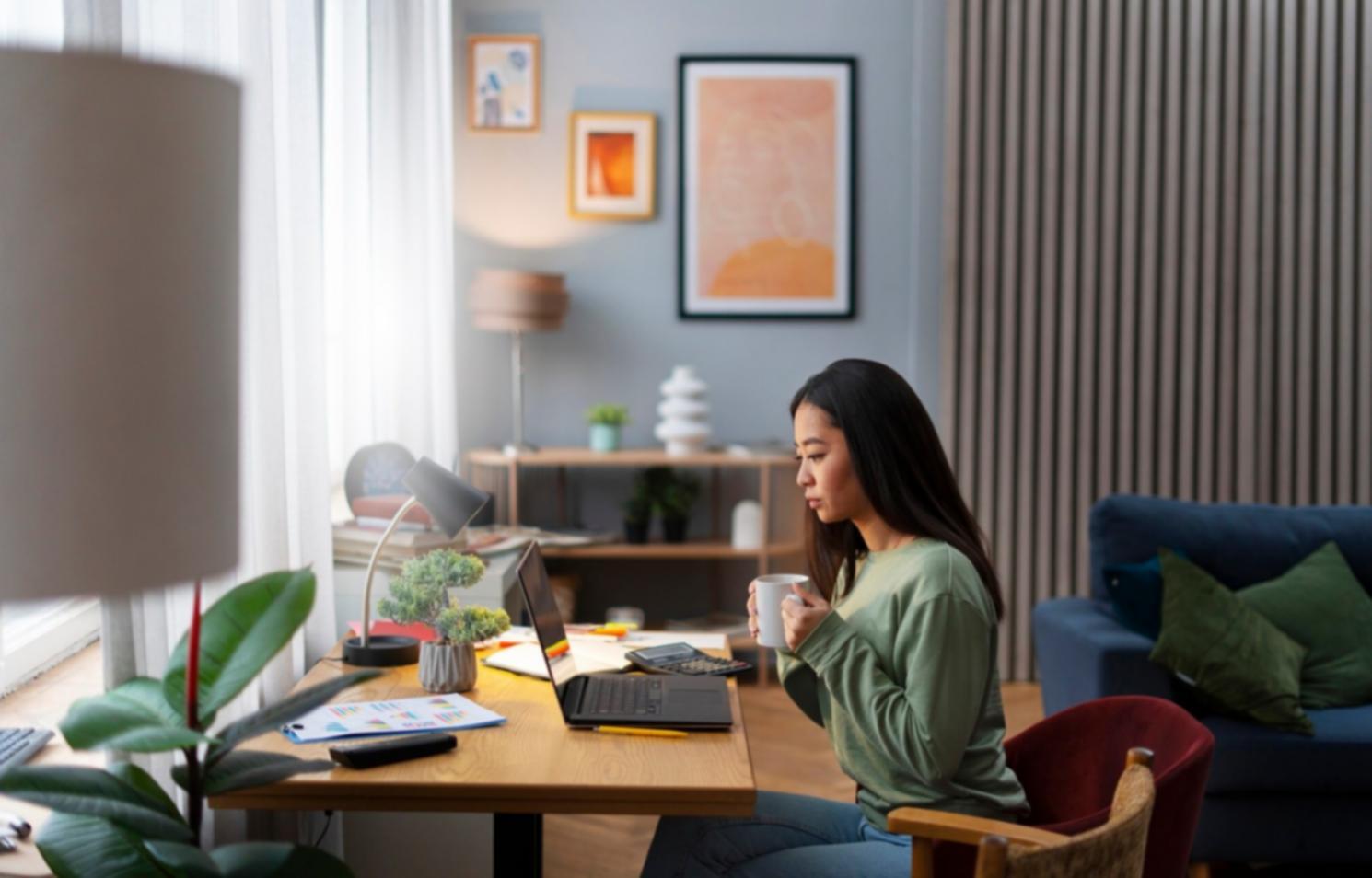 Ambiente de aprendizaje profesional con materiales de análisis financiero